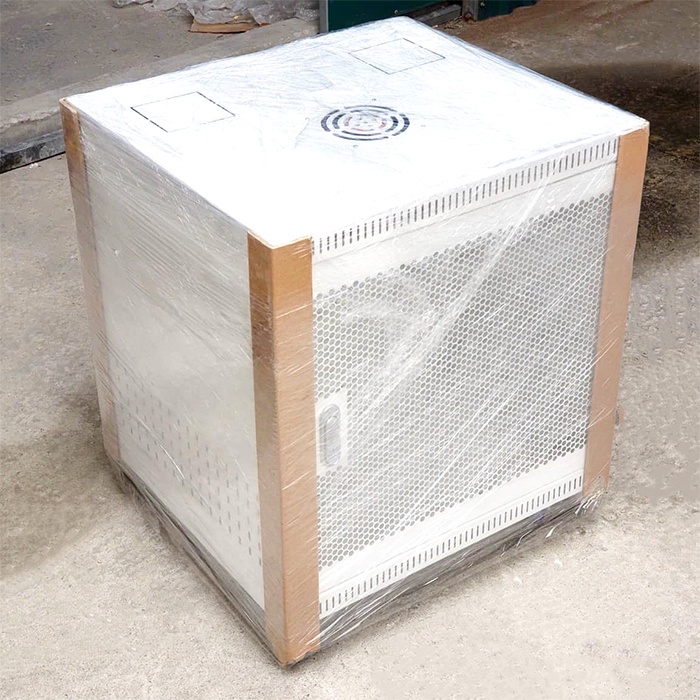 Marmont-Tủ rack 10U D500 cửa lưới màu trắng