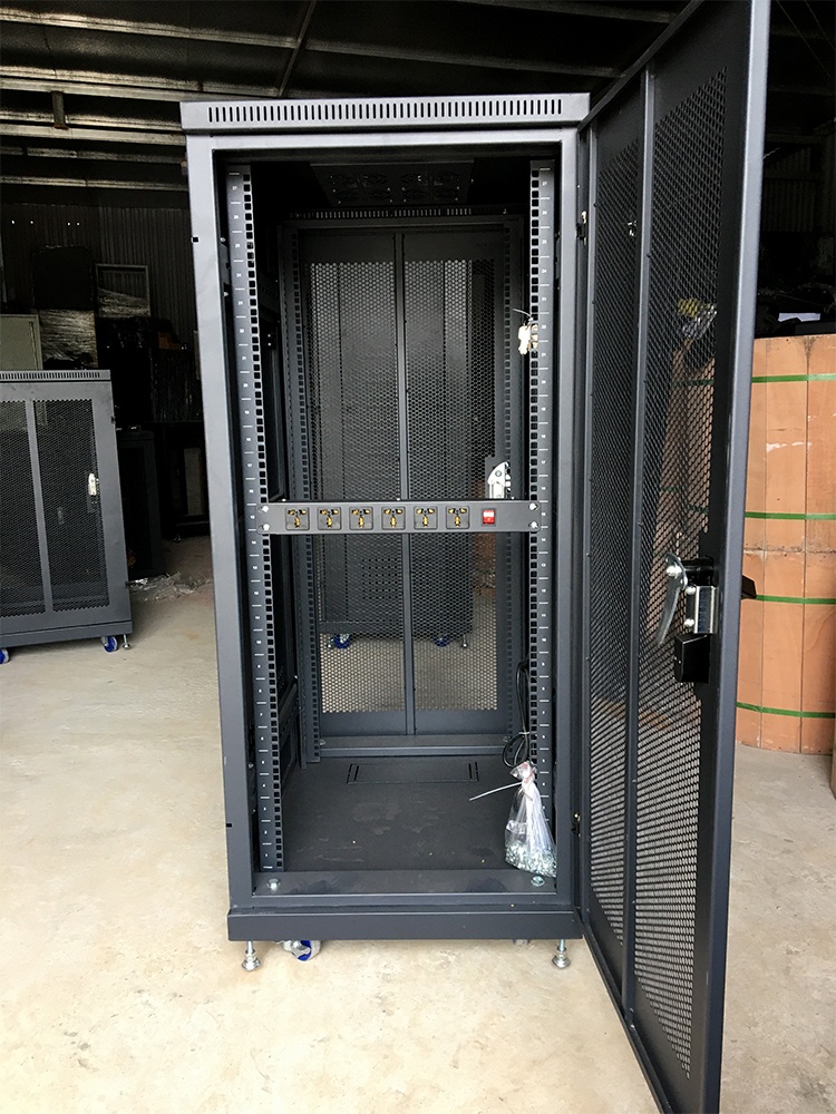 Marmont-Tủ rack 27u d1000 2 cửa lưới