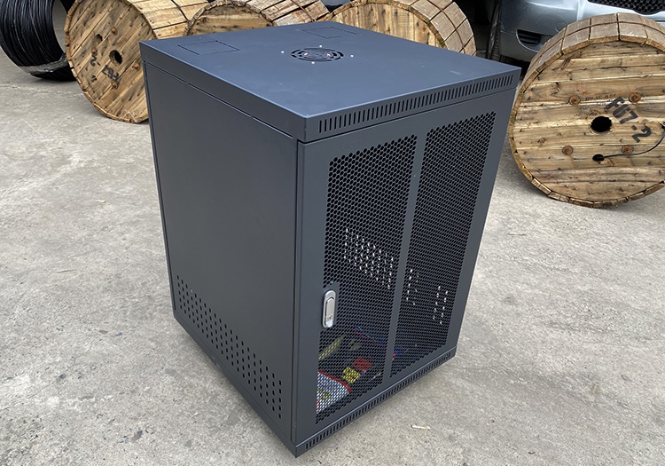 Marmont-Tủ rack 15U D600