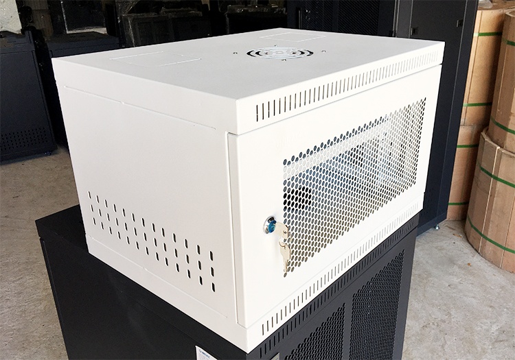 Marmont-Tủ rack 6U D400 màu trắng