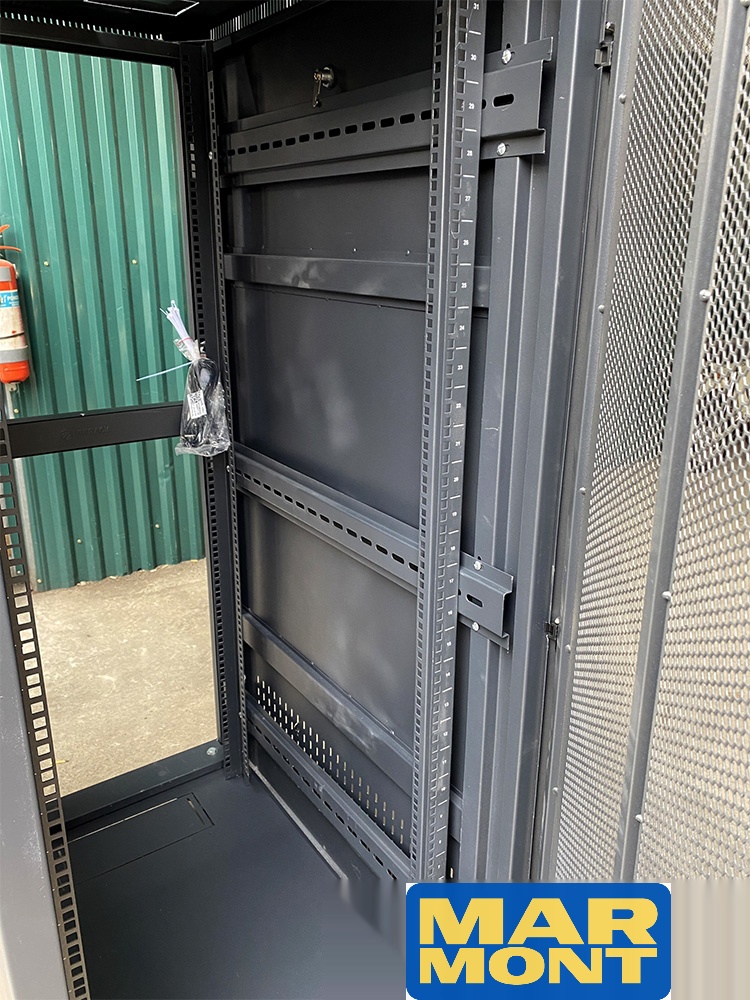 Marmont-tủ rack 32u