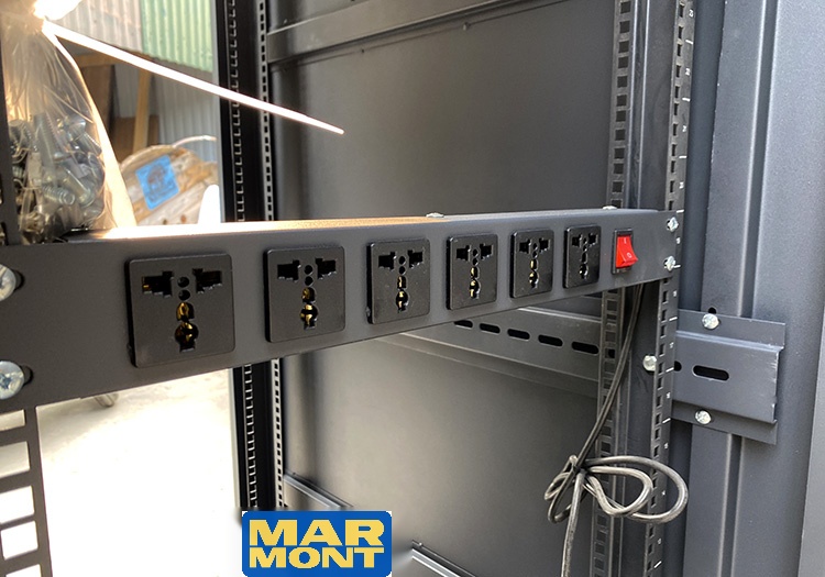 Marmont-tủ rack 32u hãng UNIRACK