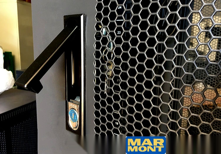 Marmont-tủ rack 27U D600 hãng UNIRACK